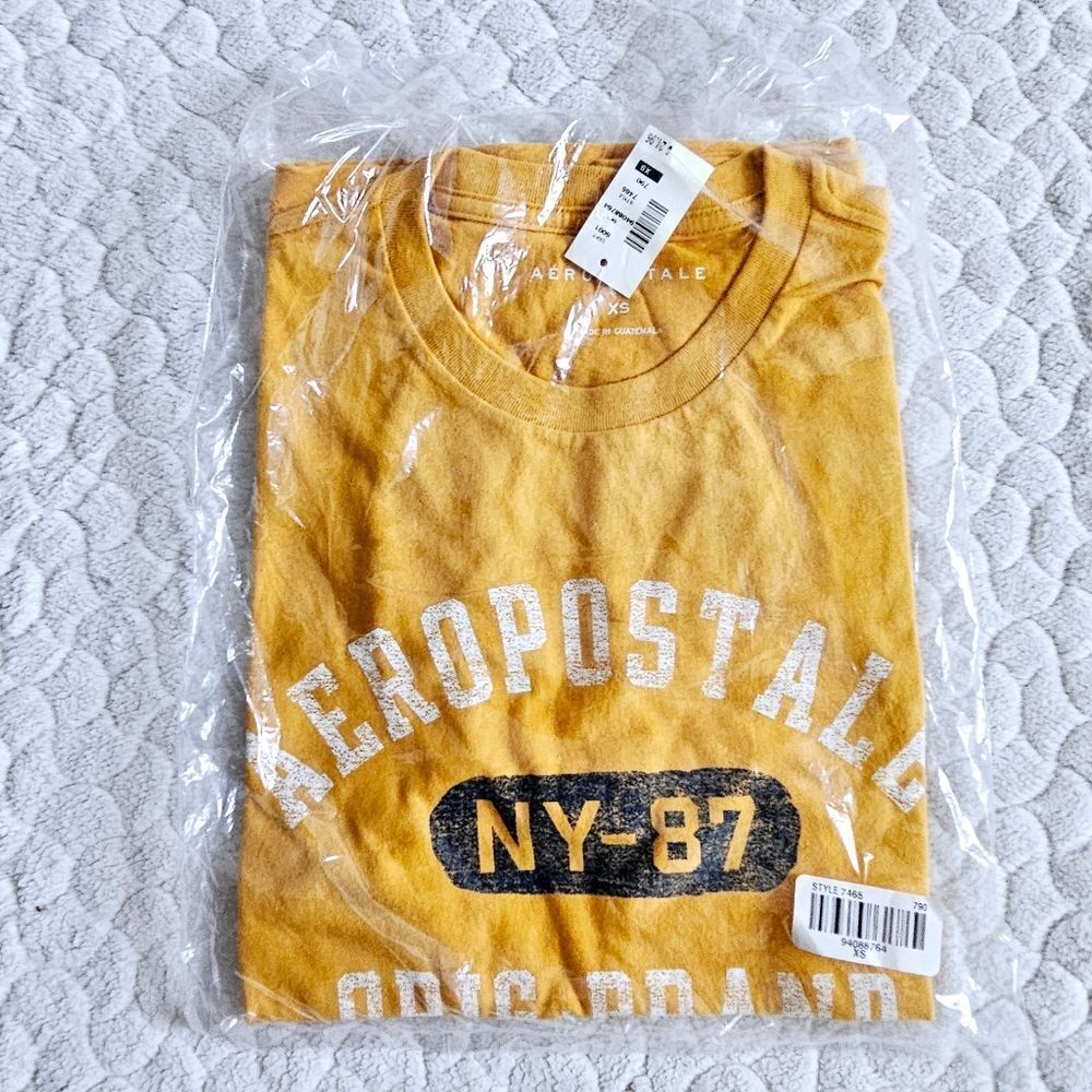 New men's Aeropostale tee shirt yellow XS